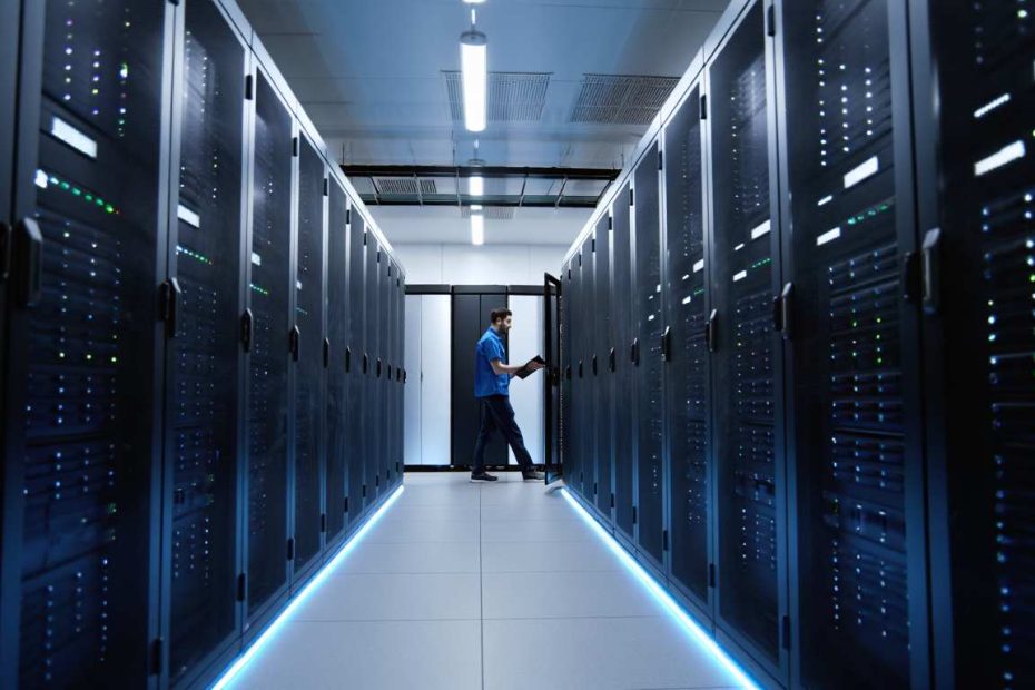 What is a Data Migration Project - Softwarecosmos.com